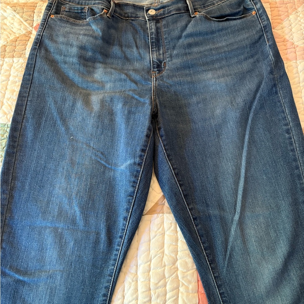 Levi Strauss Signature Gold Women's Straight Jeans Mid-Rise Stretch Denim